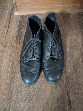 Classic Black Leather Lace-Up Women's Ankle Boots